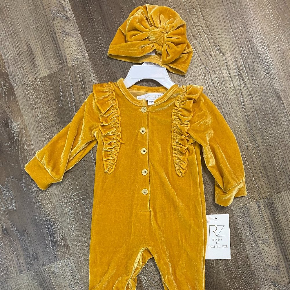 ☂️RZ by Rachel Zoe Gold Velour outfit with Matching Turban